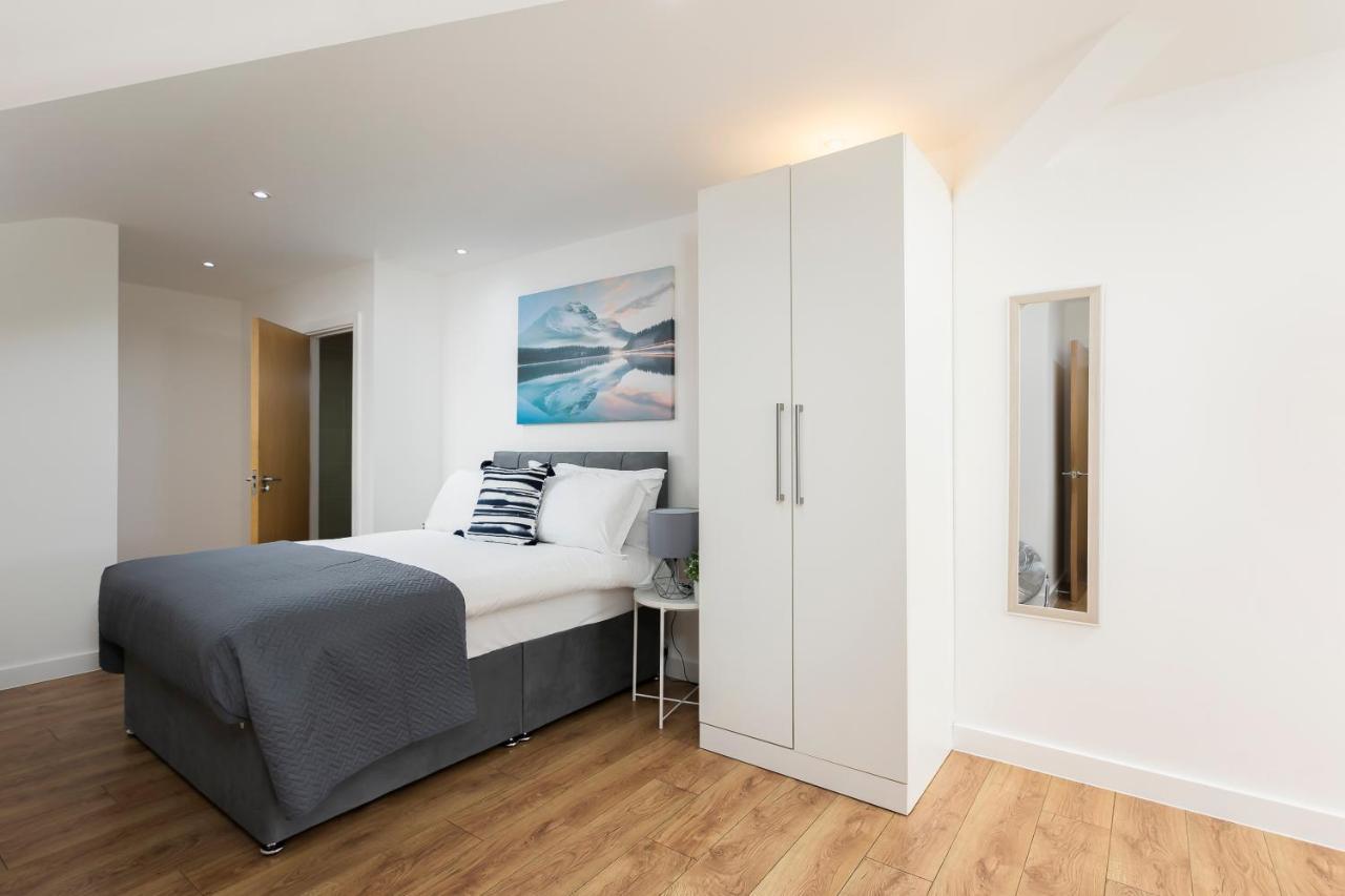 Skyvillion - 4 Bed Luxury Apartment With Balcony & Parking Enfield Exterior foto