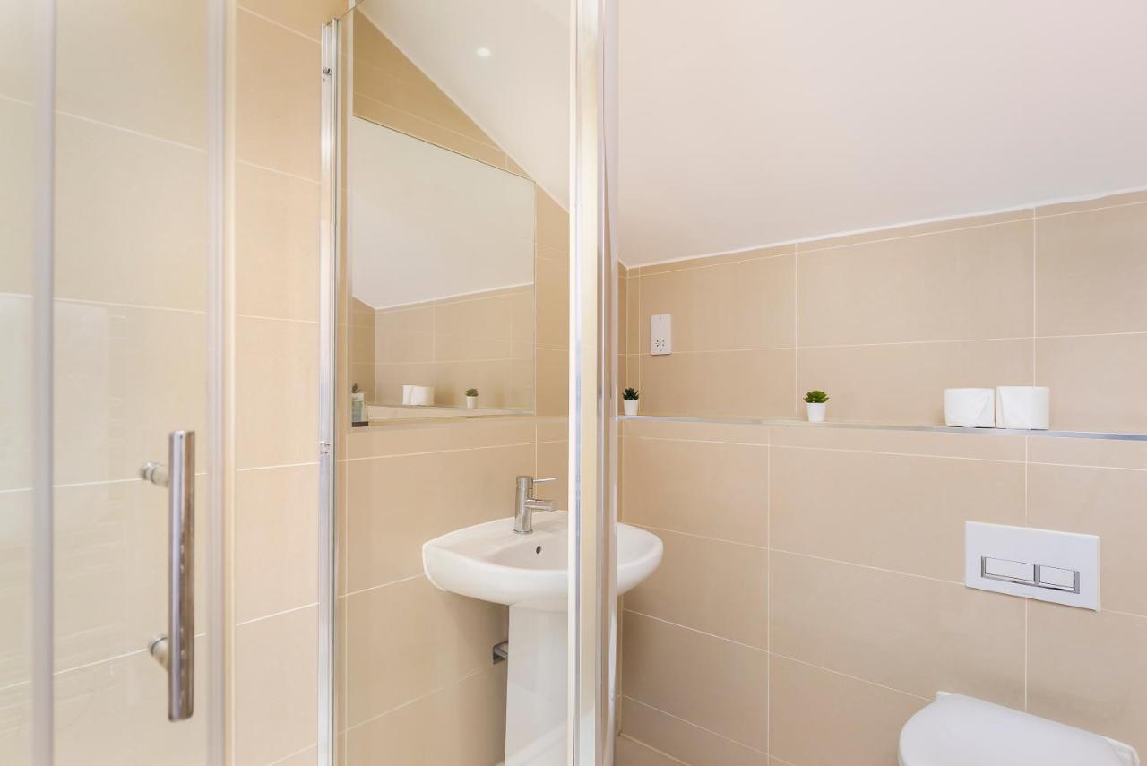 Skyvillion - 4 Bed Luxury Apartment With Balcony & Parking Enfield Exterior foto